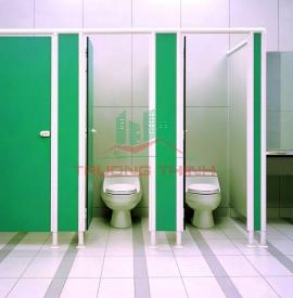 Thi công vách ngăn Compact HPL nhà vệ sinh