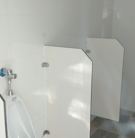 Thi công vách ngăn vệ sinh tấm compact hpl Bình Dương