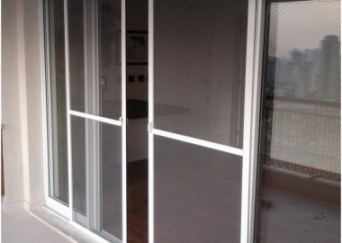 Lắp cửa lưới chống muỗi tại Kv.Bình Dương