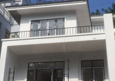 Lắp cửa nhôm cho biệt thự ở Dĩ An