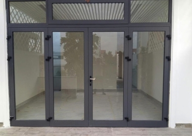 Thi công lắp đặt cửa nhôm Xingfa tại Bình Dương