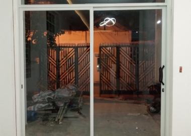 Lắp cửa nhôm cho nhà ở Bến Cát
