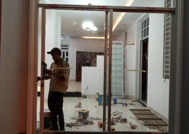 Thi công cửa nhôm cho văn phòng ở Dầu Tiếng