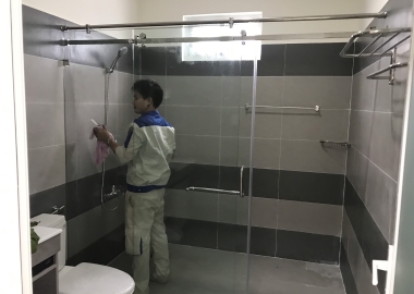 Nhận lắp đặt vách kính nhà tắm chất lượng