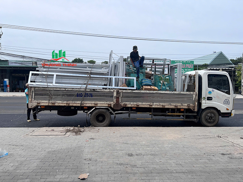 Bảng Giá Lắp Đặt Cửa Nhôm Kính Mới Nhất 2025 | #1 Lắp cửa nhôm kính tại Dĩ An - bảng giá mới nhất 2025