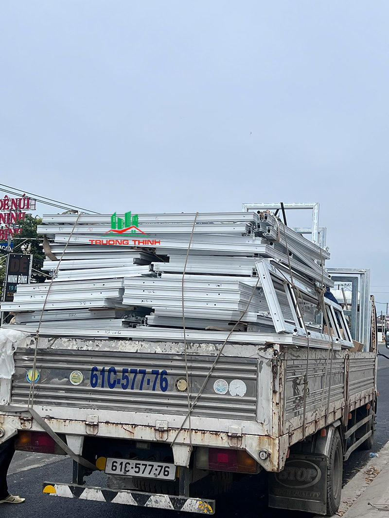 Thi công nhanh, giá tốt, chất lượng hàng đầu!Thi công nhôm kính Bình Dương