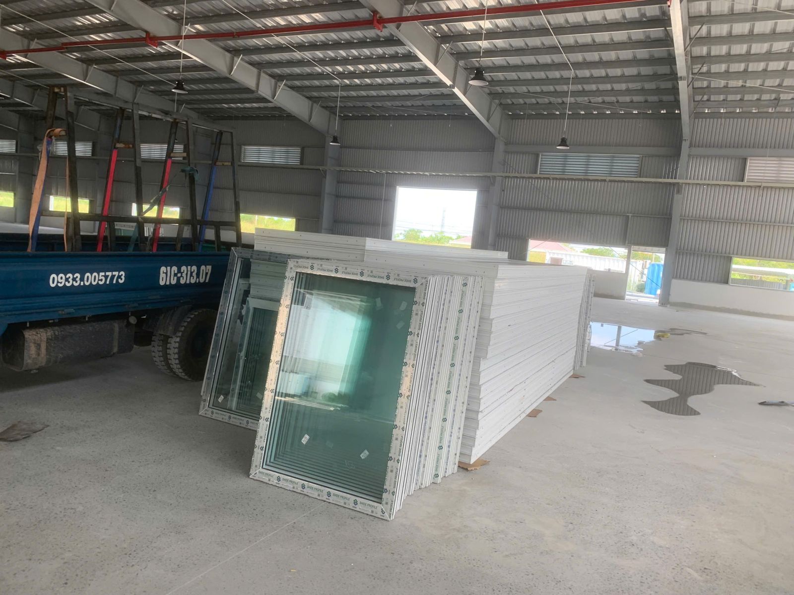 #1 Cửa nhựa lõi thép Bình Dương - Cửa sổ lùa hệ 3 ray lưới muỗi Điện thoại:  0274 3881 568 - 0908852130 Mr An