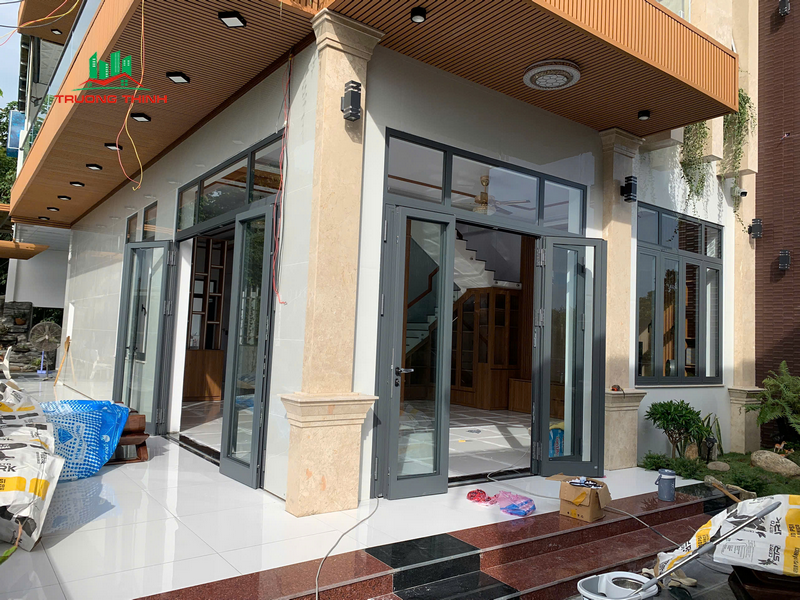 Lý Do Bạn Nên Lựa Chọn Cửa Nhôm Kính Tại Cửa Trường Thịnh? #1 Nhôm kính Thủ Dầu Một Bình Dương | Giá mới nhất Năm 2025