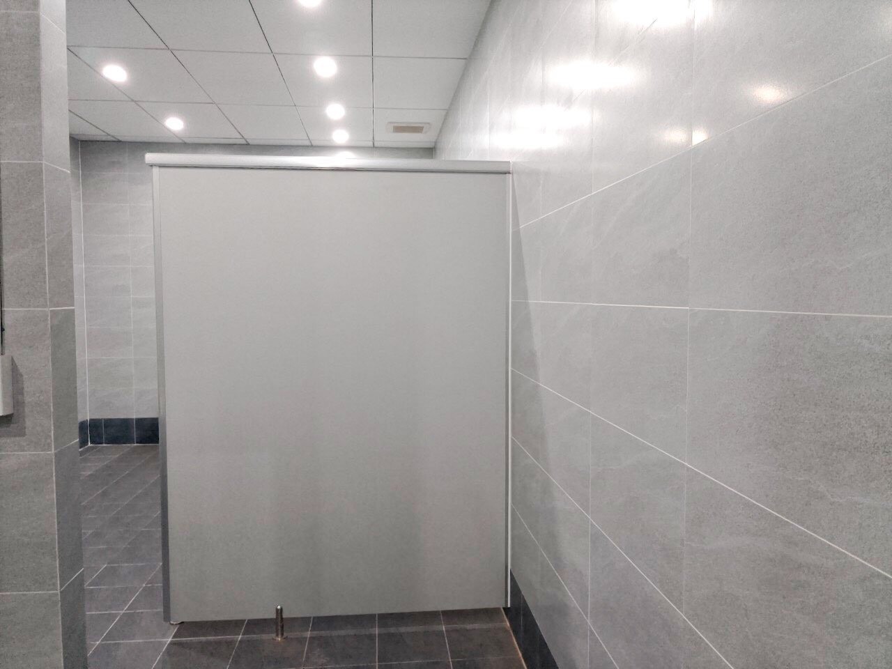 Vách Ngăn Vệ Sinh HPL nhà hàng, tòa nhà, khách sạn, trường học, bệnh viện -- Bình Dương