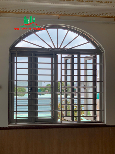 Từ quá trình sản xuất đến kiểm tra chất lượng, mọi khâu đều được thực hiện dưới sự kiểm soát nghiêm ngặt để đảm bảo sản phẩm đạt tiêu chuẩn cao nhất. Cửa nhôm Nhật Bản MaxPro Bình Dương