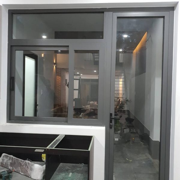 Vì vậy, nếu bạn chưa nắm rõ cách thức lắp đặt, bạn nên tìm đến sự hỗ trợ của các đơn vị chuyên nghiệp.#1 Sản xuất cửa nhôm xinfa Bình Dương