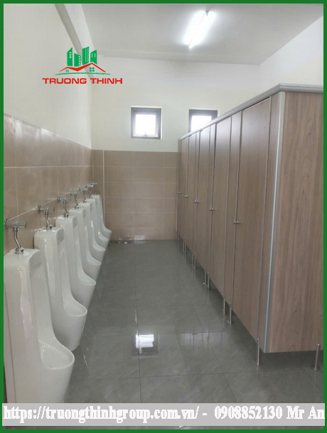 Tấm Vách Ngăn Vệ Sinh Compact HPL Là Gì? Báo giá chi tiết vách ngăn vệ sinh Compact HPL tại Bến Cát - Năm 2025